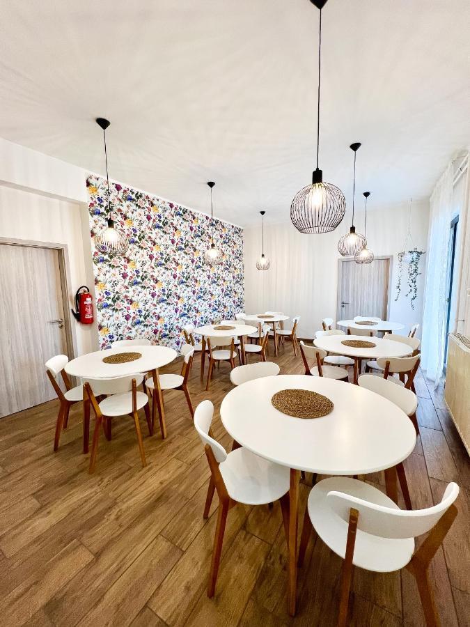 Hop House Garni Hotel Postojna Luaran gambar