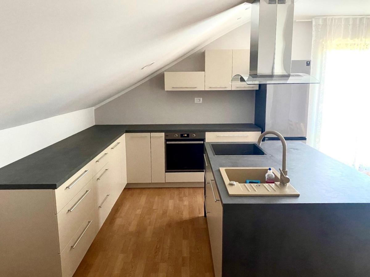 Hop House Garni Hotel Postojna Luaran gambar
