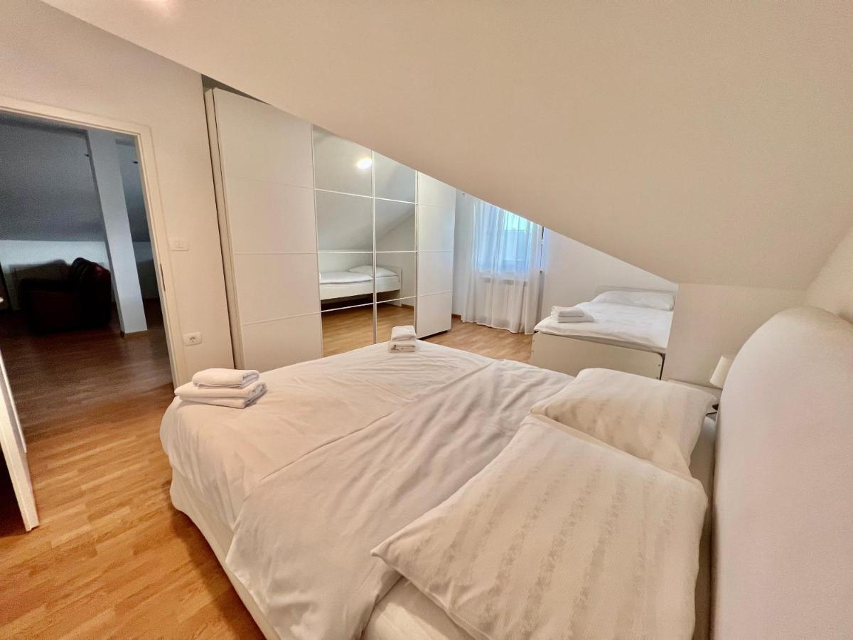 Hop House Garni Hotel Postojna Luaran gambar