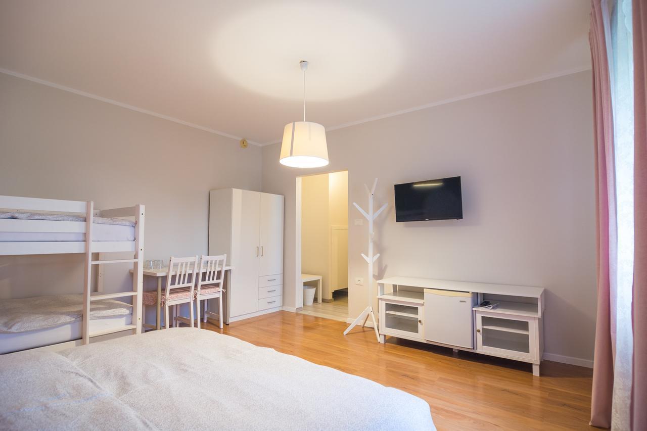 Hop House Garni Hotel Postojna Luaran gambar