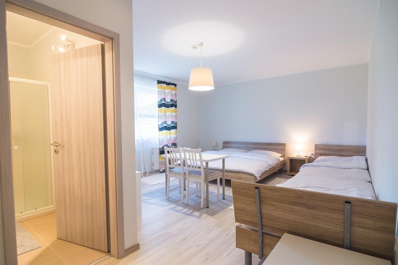 Hop House Garni Hotel Postojna Luaran gambar